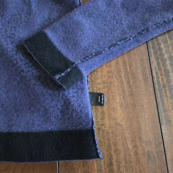 Saks Fifth Avenue Black 100% Cashmere Women's Size XL Blue Long Sleeve Button Up - Picture 7 of 9